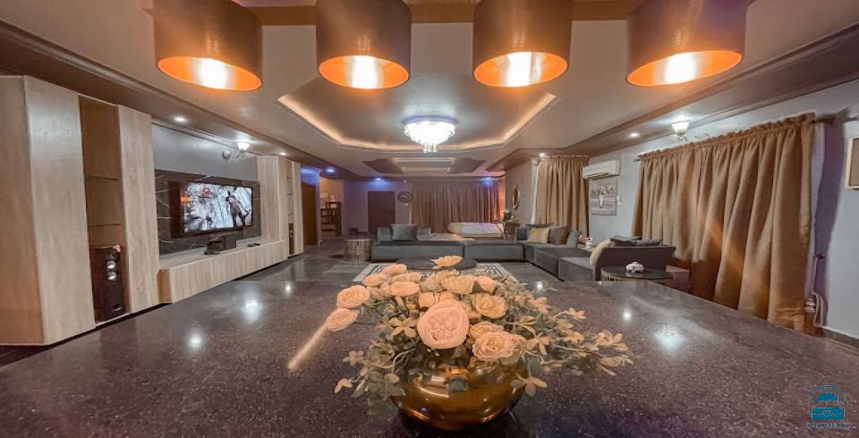 Granville Penthouse Apartments  